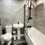 Luxe Home, Prázdninový dům