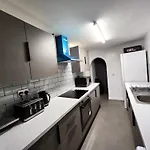 Luxe Home, Tatil Evi Middlesbrough